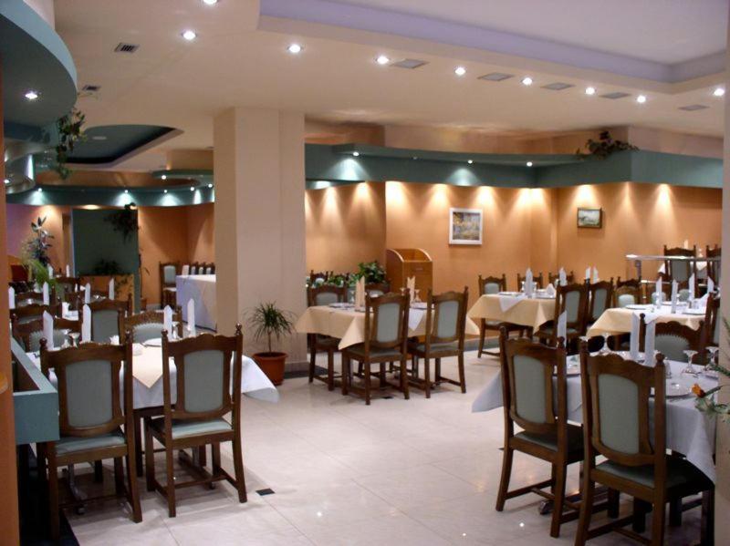 Rex Hotel Tulcea Exterior foto